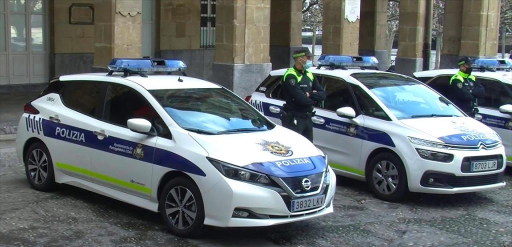 La policía local de Portugalete imputa finalmente al joven que se grabó pinchando ruedas de coches